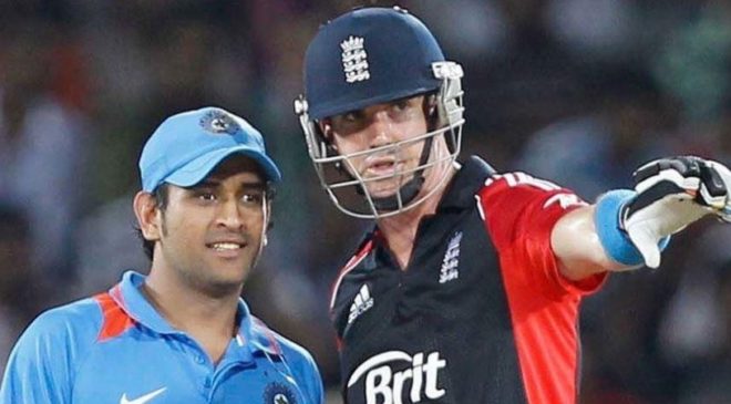 Kevin Pietersen Cheeky Message MS Dhoni