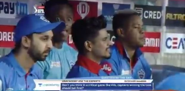 IPL 2020: Watch – Kagiso Rabada Makes Hilarious Faces Sitting Behind Shreyas Iyer