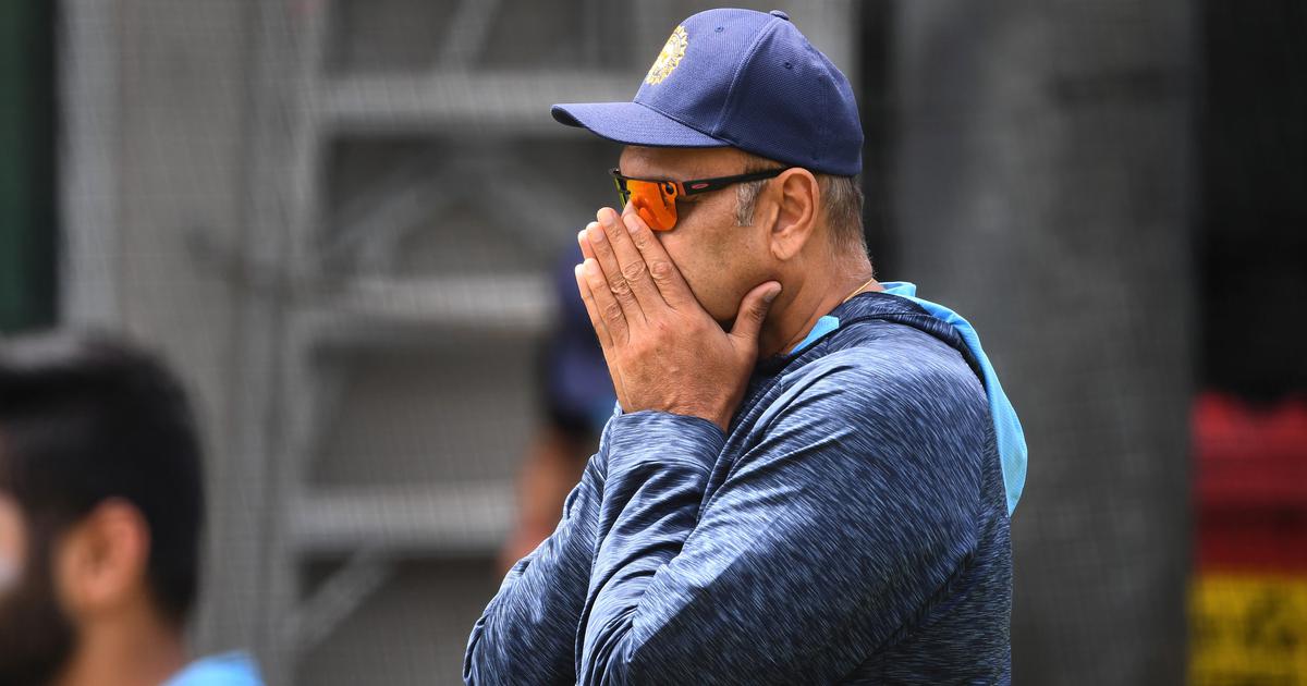 ENG vs IND 2021: Indian Head Coach Ravi Shastri Spotted Dozing On Day 3 Of Lord’s Test