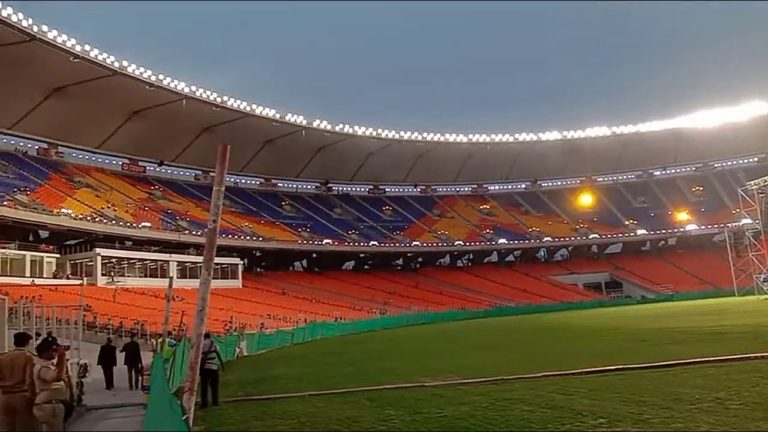 LED Lights Go Off For A Minute; Play Haults At Narendra Modi Stadium