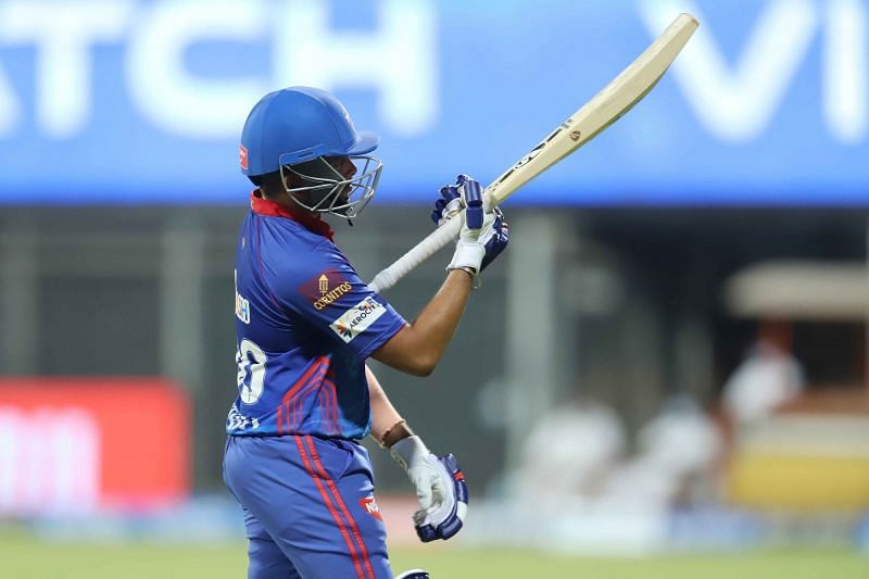 Here’s Why Prithvi Shaw Did Not Bat With An MRF Sticker Against Chennai Super Kings