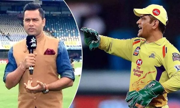 “In Two Minds,” Aakash Chopra Doubtful About MS Dhoni’s IPL Future