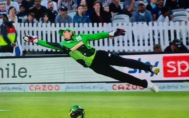 Watch: Quinton de Kock Takes A Stunning One-Handed Catch In The Hundred