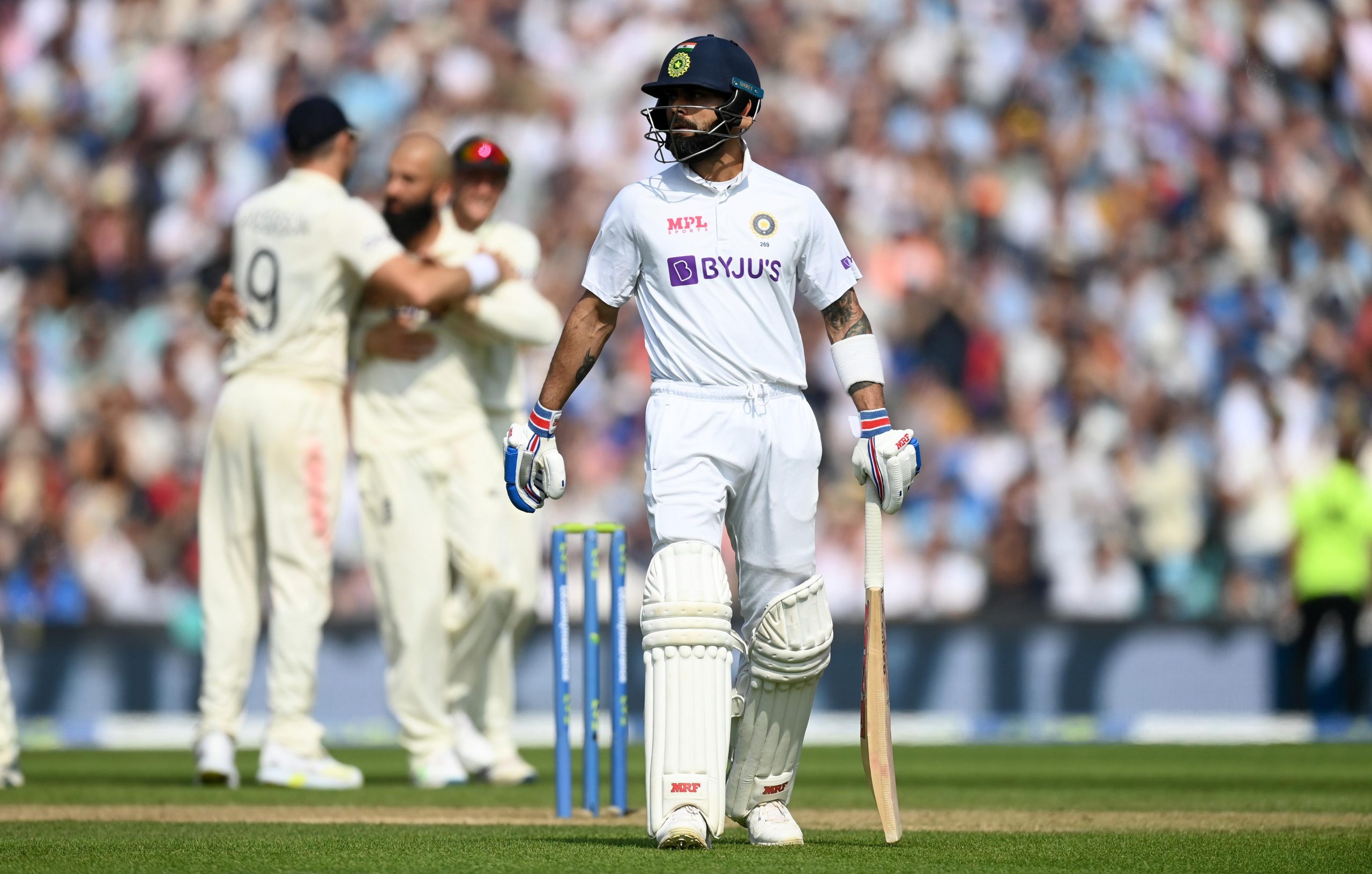 ENG vs IND 2021: ‘Frustrated’ Virat Kohli Punches The Dressing Room After Getting Out