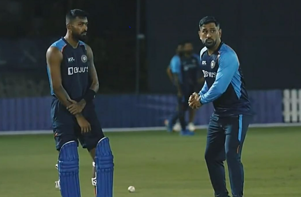 ICC T20 World Cup 2021: BCCI Decided To Keep Hardik Pandya In The Indian Squad On MS Dhoni’s Request: Reports