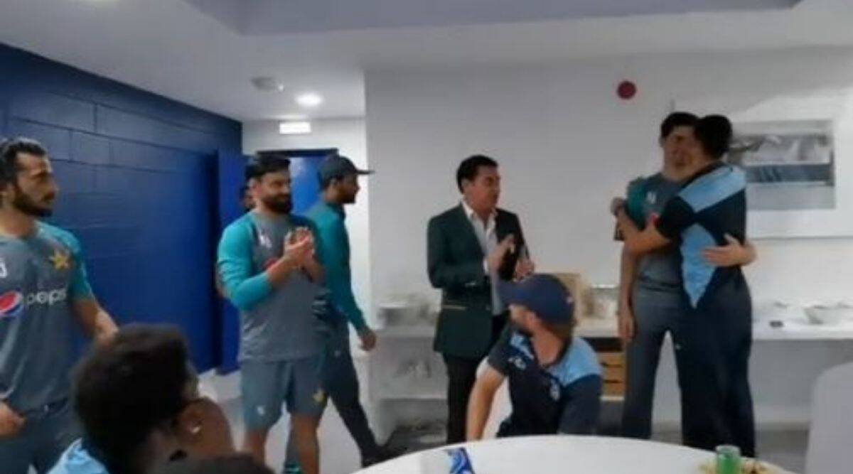 ICC T20 World Cup 2021: Pakistan Cricket Team Shows Spirit Of Cricket By Visiting Namibia Dressing Room After Match