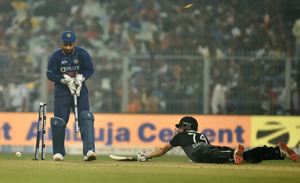 India vs New Zealand 2021: Watch-Ishan Kishan Hits Bulls Eye To Dismiss Mitchell Santner in 3rd T20I
