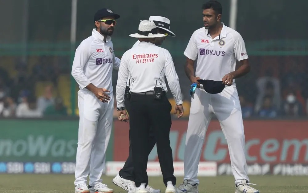 IND vs NZ 2021, 1st Test: Ravichandran Ashwin Gets Into An Argument With Nitin Menon On Day 3