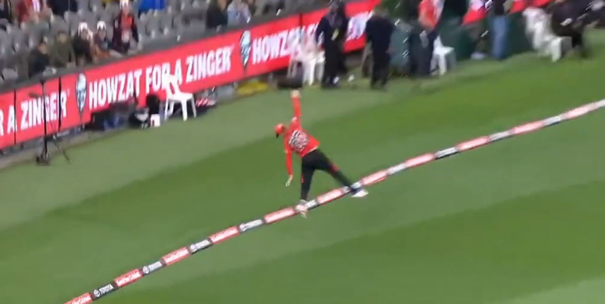 BBL 2021-22: Watch: Melbourne Renegades’ Jake Fraser-McGurk Takes A Spectacular Catch Against Adelaide Strikers