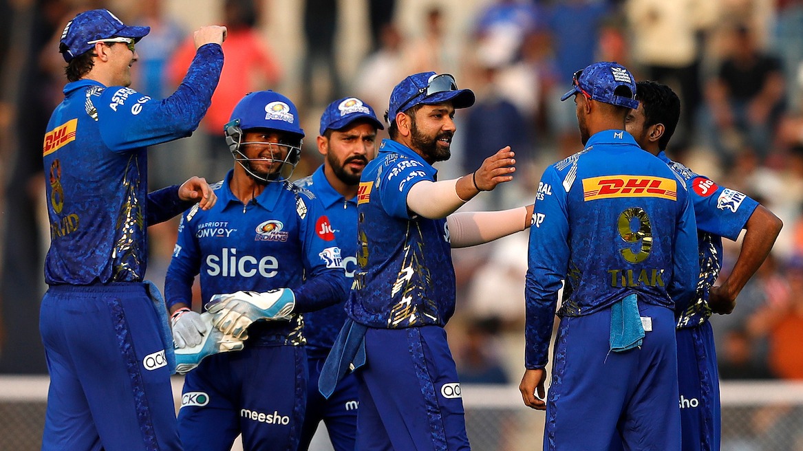IPL 2022: Mumbai Indians Captain Rohit Sharma Reprimanded For Maintaining A Slow Over Rate