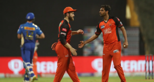 Kane Williamson Bhuvneshwar Kumar