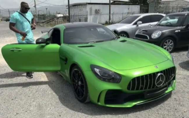 “I Always Dream Big” – Andre Russell Shows Off His Mercedes Benz AMG Car