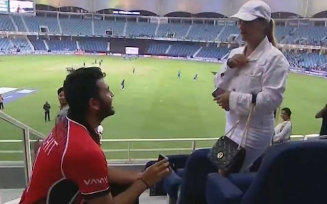 [Watch] Kinchit Shah Proposes His Girlfriend After Hong Kong’s Asia Cup Clash Against India