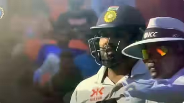 IND vs AUS: Rohit Sharma Gets Furious As Spectator Creating Trouble Near Sight Screen