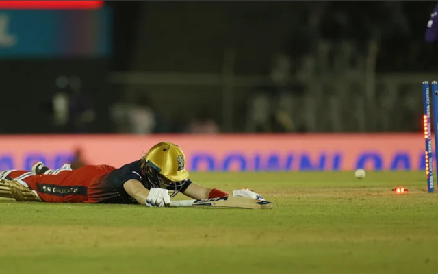 “Unreal Collapse” – Fans React As Royal Challengers Bangalore Get Bowled Out For 138 Against UP Warriorz