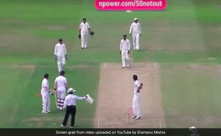 [WATCH]: Video Resurfaces Of MS Dhoni Recalling Ian Bell With Run-Out Appeal Withdrawl