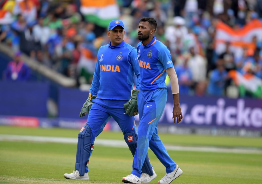 MS Dhoni and Hardik Pandya. (Image: Twitter)