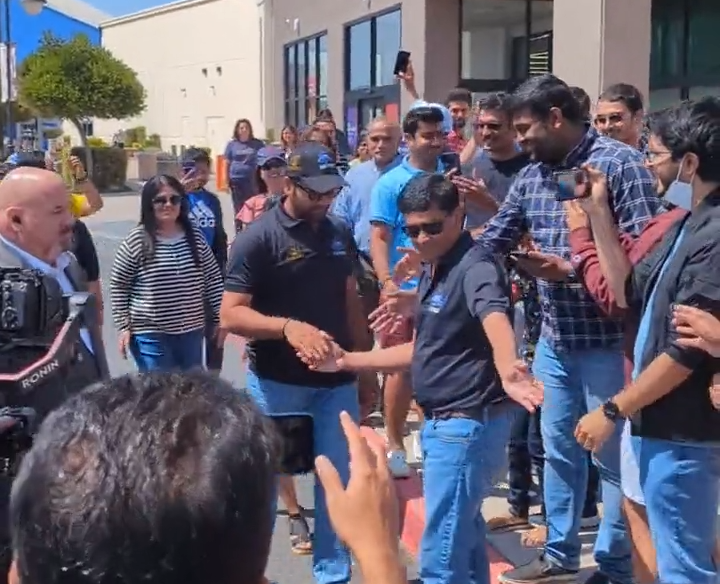 [WATCH] Crowds Turn Up In USA To Witness The India Captain