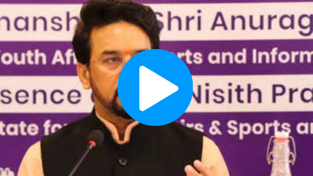 [WATCH]: Sports Minister Anurag Thakur Enjoys Playing Cricket