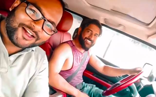 [WATCH] MS Dhoni Drives His Car In Ranchi; Video Goes Viral