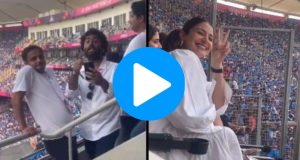 Arijit Singh and Anushka Sharma during IND vs PAK match.