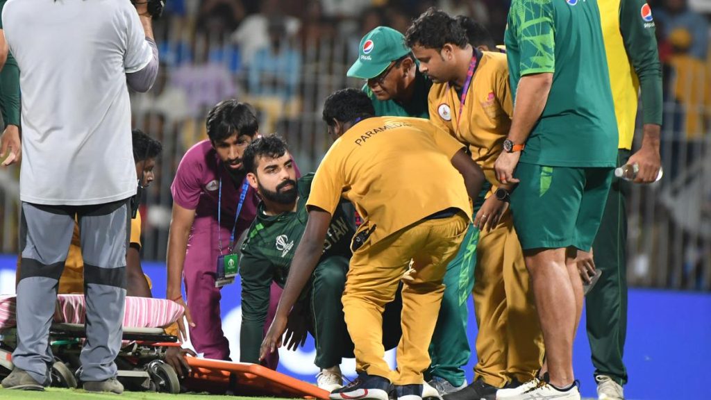 Pakistan brings in Usama Mir as Shadab Khan's concussion substitute
