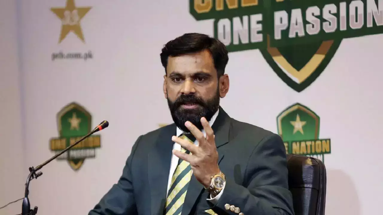 Pakistan Players Are Unhappy With Long Lectures Of Mohammed Hafeez