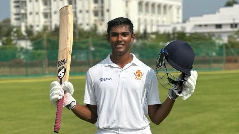 Prakhar Chaturvedi Smashes 404 Runs In Cooch Behar Trophy Final