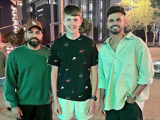Young Fan Meets With Rohit Sharma And Shreyas Iyer