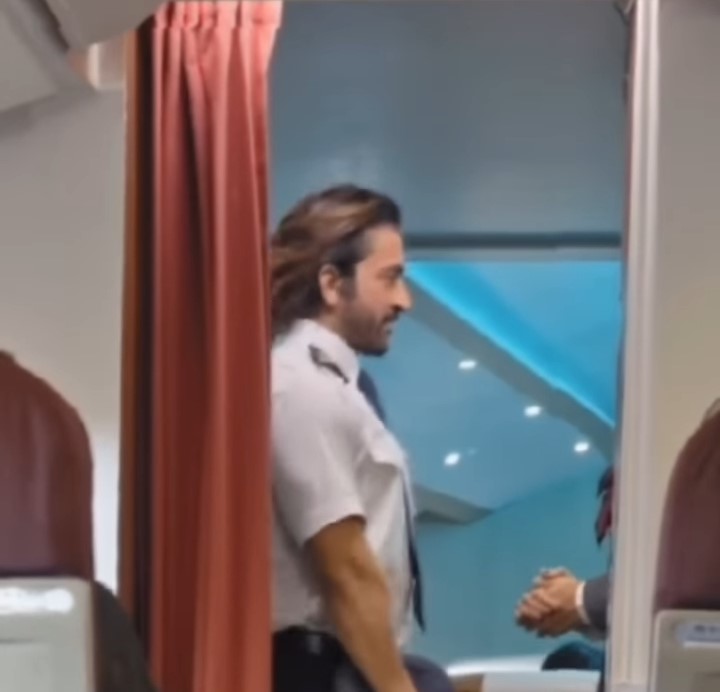 [WATCH] Video Of MS Dhoni’s Doppelganger Acting As Captain On Flight Goes Viral