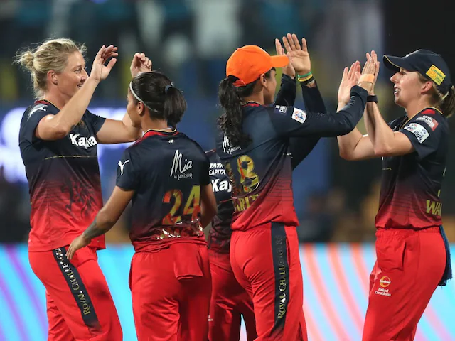 [WATCH] Delhi Metro Echoes With RCB Chants Following Ellyse Perry’s Heroics