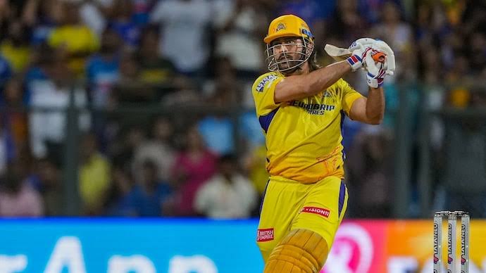 MS Dhoni Limited To Short Appearances Due to Knee Injury, Reveals Coach Fleming