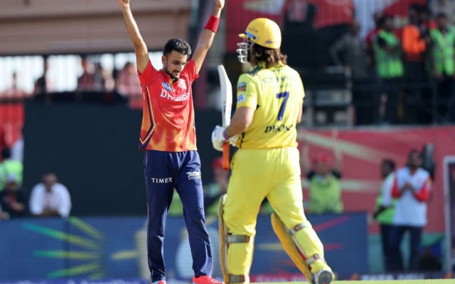 [WATCH] Harshal Patel Picks Up 2 Wickets In A Single Over Against CSK