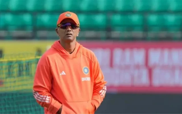 ICC T20 World Cup 2024: Rahul Dravid Seen Inside New York Subway To Watch Pakistan vs USA Super Over