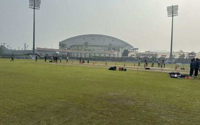 [WATCH]- Groundsmen In Noida Are Working On The Wet Outfield To Prepare For The New Zealand vs Afghanistan Test