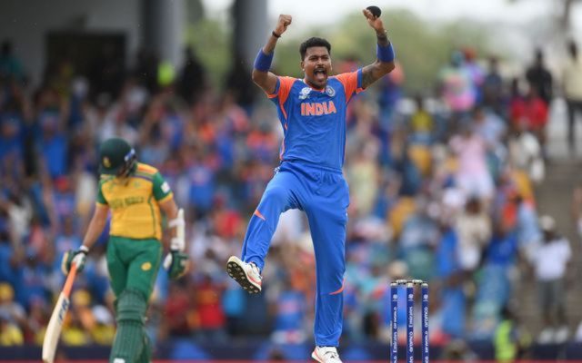 [WATCH] Hardik Pandya Signs Autographs and Takes Photographs With Fans Ahead of the Bangladesh T20I Series