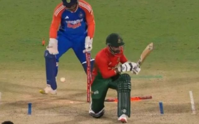 [WATCH] Varun Chakravarthy Strikes in Powerplay During IND vs BAN 2nd T20I