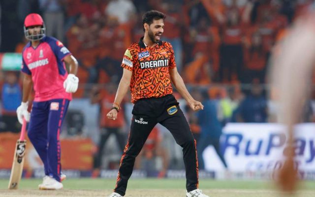 RCB Sign Bhuvneshwar Kumar For 10.75 Crore In IPL 2025 Auction