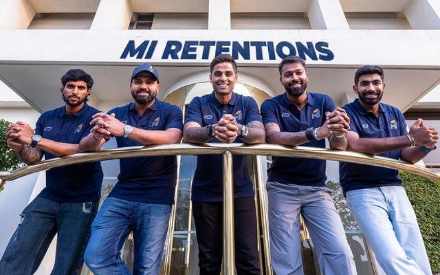 [WATCH]- Rohit Sharma, Hardik Pandya, And Others Sign New MI Contracts Before The IPL 2025 Mega Auction