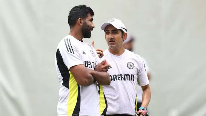 “No Friends On The Field” – Michael Clarke Supports Gautam Gambhir’s Aggressive Approach