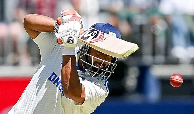 “What’s Our Plan For The Auction?”- Nathan Lyon’s IPL Question To Rishabh Pant Heard On Stump Mic During 1st BGT Test