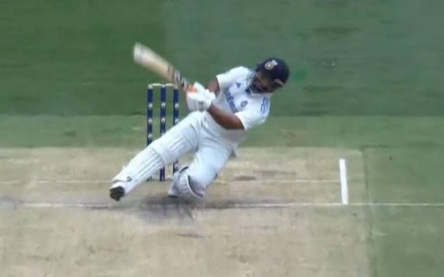 [WATCH] Rishabh Pant Falls Attempting A Scoop On Day 3 Of The BGT 2024-25 Fourth Test