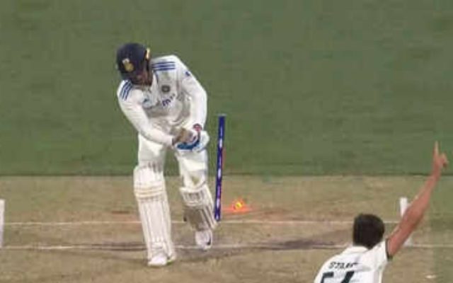 [WATCH]- Mitchell Starc’s Fiery Yorker Shatters Shubman Gill’s Middle Stump In The 2nd BGT Test