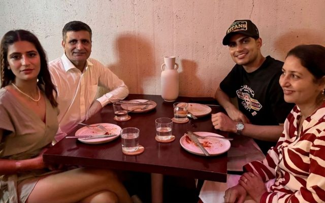 Shubman Gill Shares A Meal With His Family After Day 1 Of BGT 3rd Test