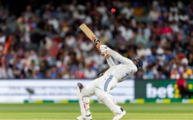 [WATCH]- Mitchell Starc Removes Rishabh Pant With A Stunning Delivery