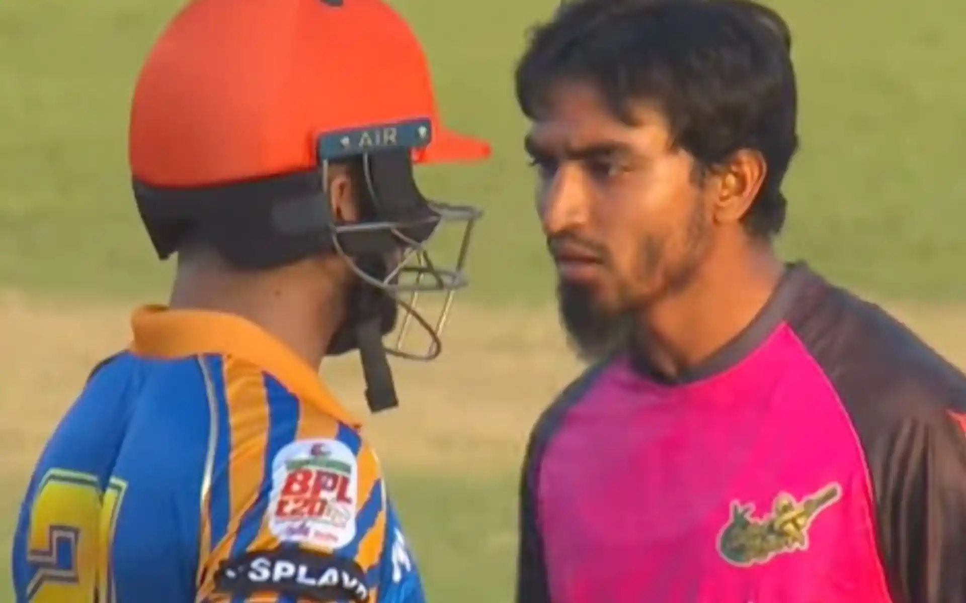 [WATCH]- Mohammad Nawaz And Tanzim Hasan Clash In Physical Altercation During BPL