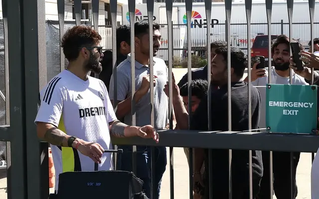[WATCH] Virat Kohli Mobbed By Fans Outside Delhi Stadium Ahead Of Ranji Match