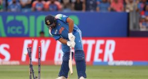 Shaheen Afridi's Lethal Yorker Knocks Out Rohit Sharma in India vs Pakistan Clash