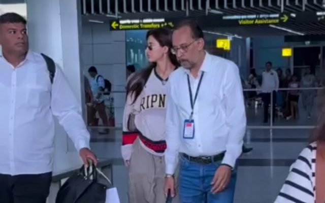 [WATCH] Disha Patani Arrives In Kolkata for IPL 2025 Opening Ceremony