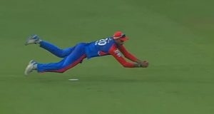 Axar Patel's Gravity-Defying Catch of Harshal Patel Stuns Fans Against SRH in IPL 2025